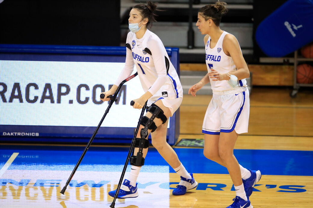 UB 82, Bowling Green 74